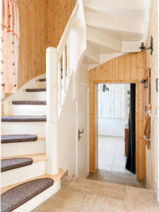 Flur Erdgeschoss / Treppe